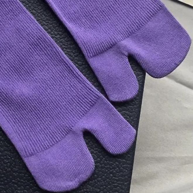 tabi socks, split toe socks, solid color socks